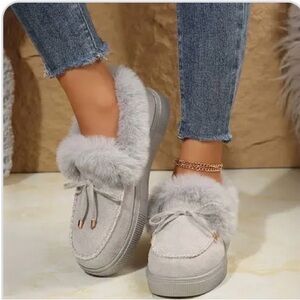 Cozy Gray Fur-Lined Women's Slippers